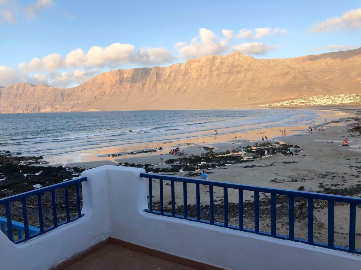 Playa De Caleta De Famara Vila Exterior foto